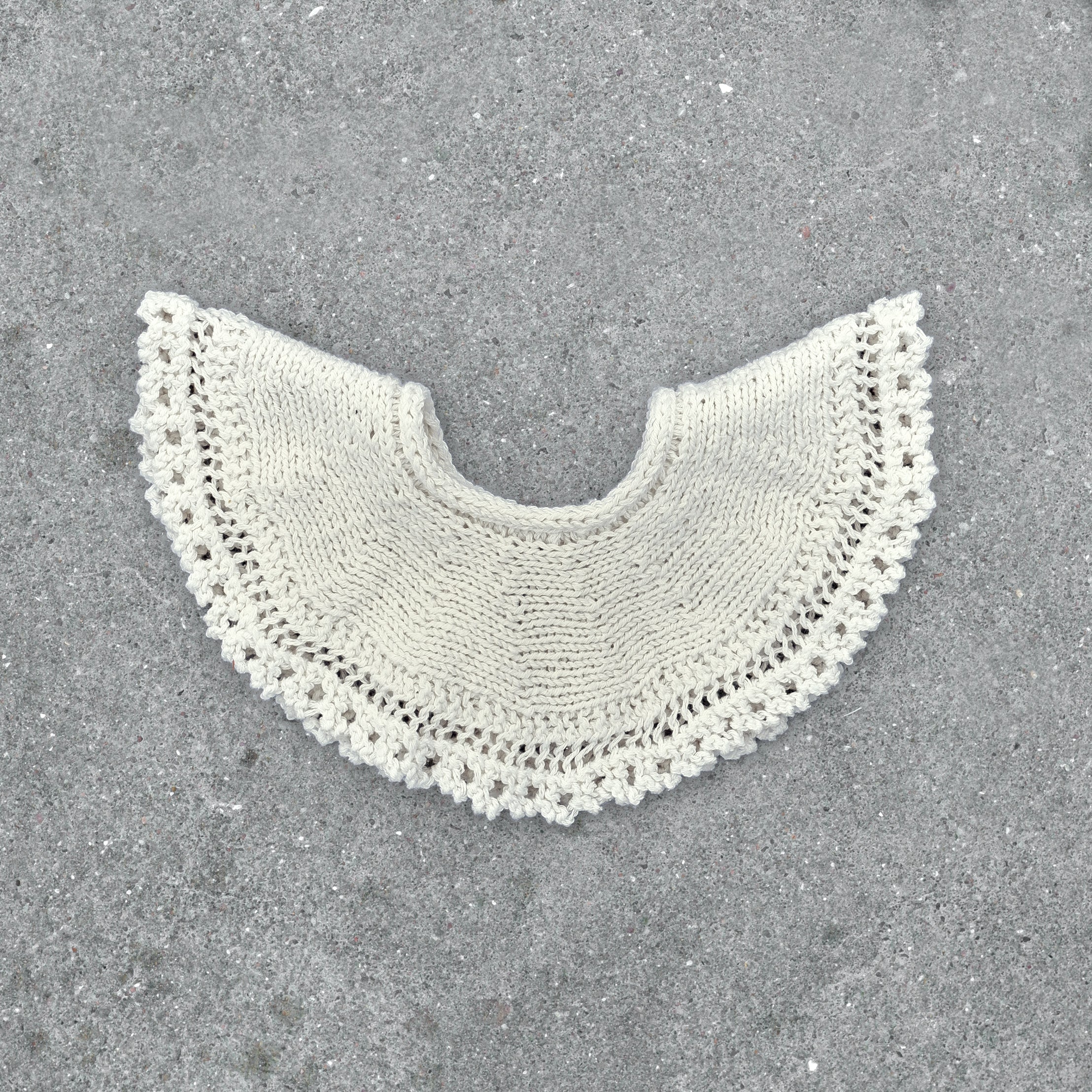 Agnes Collar