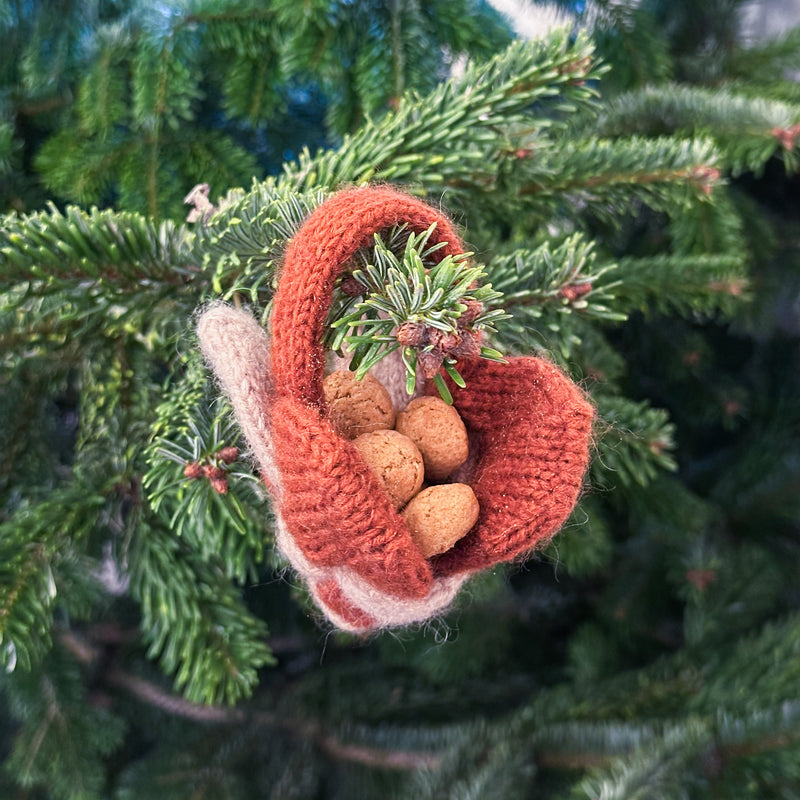 Olives Christmas Heart