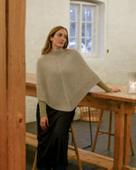 Elvira Poncho