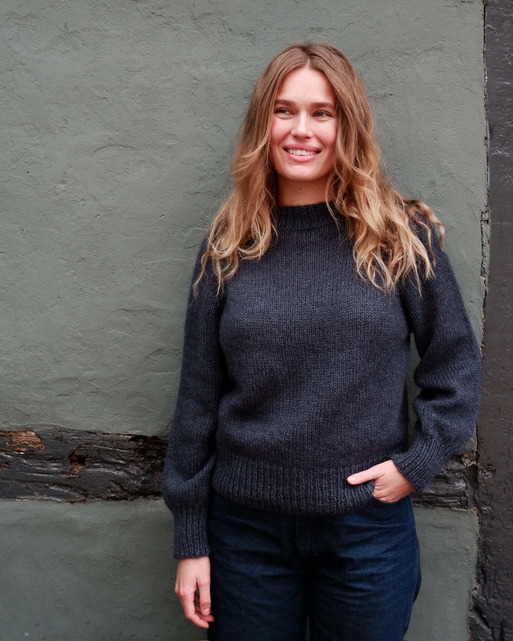 Simple and Simple Sweater