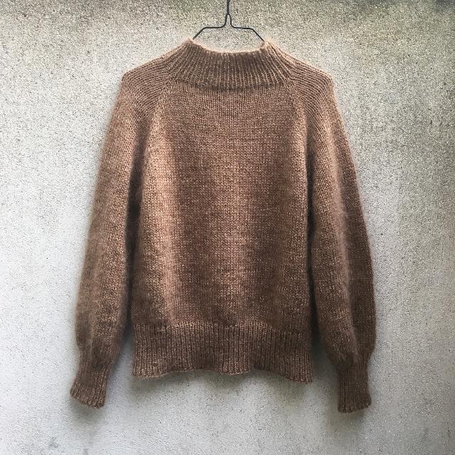 Simple and Simple Sweater