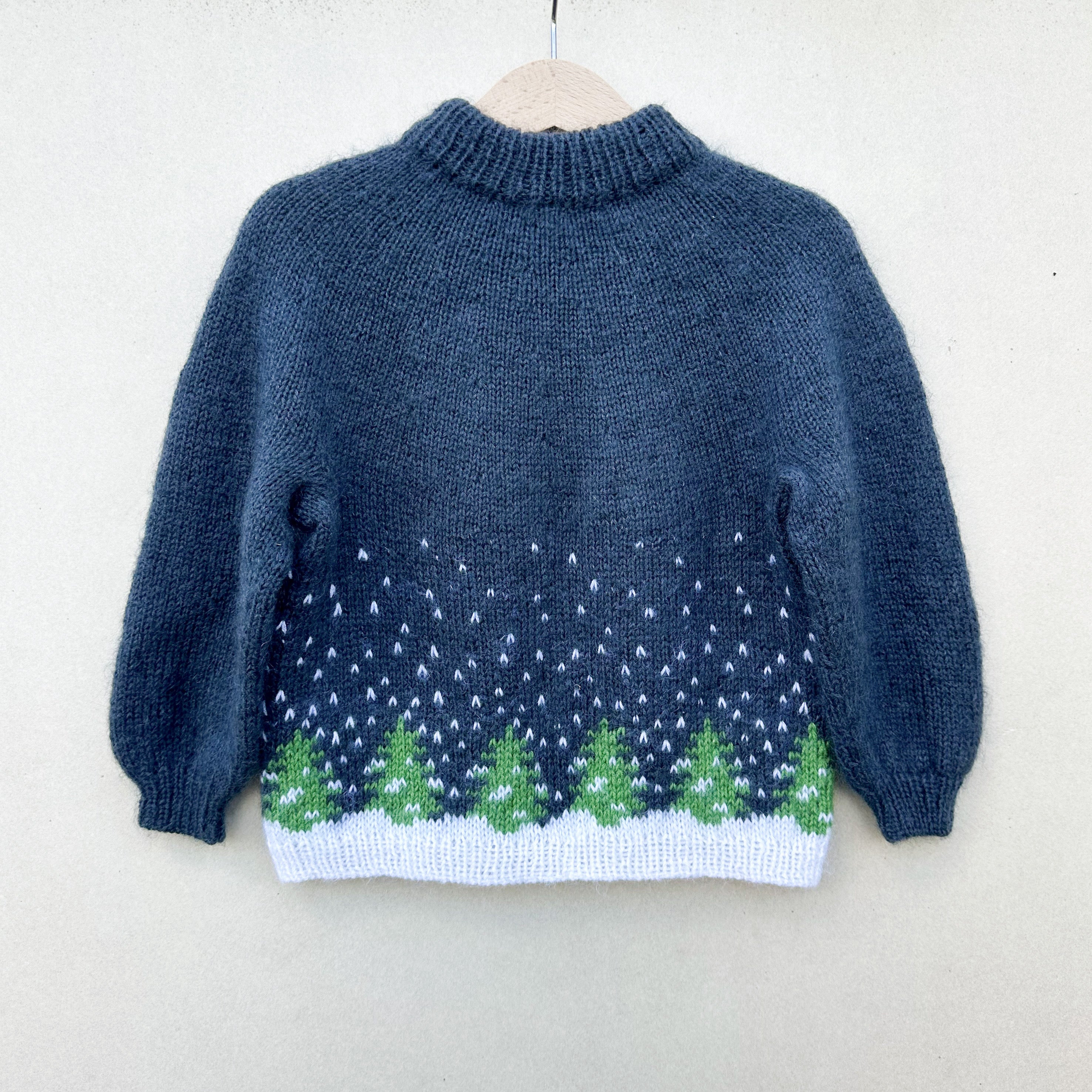 Snow Sweater - Barn