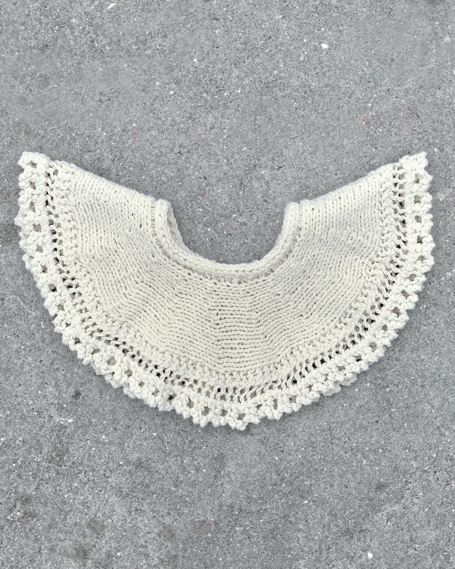 Agnes Collar