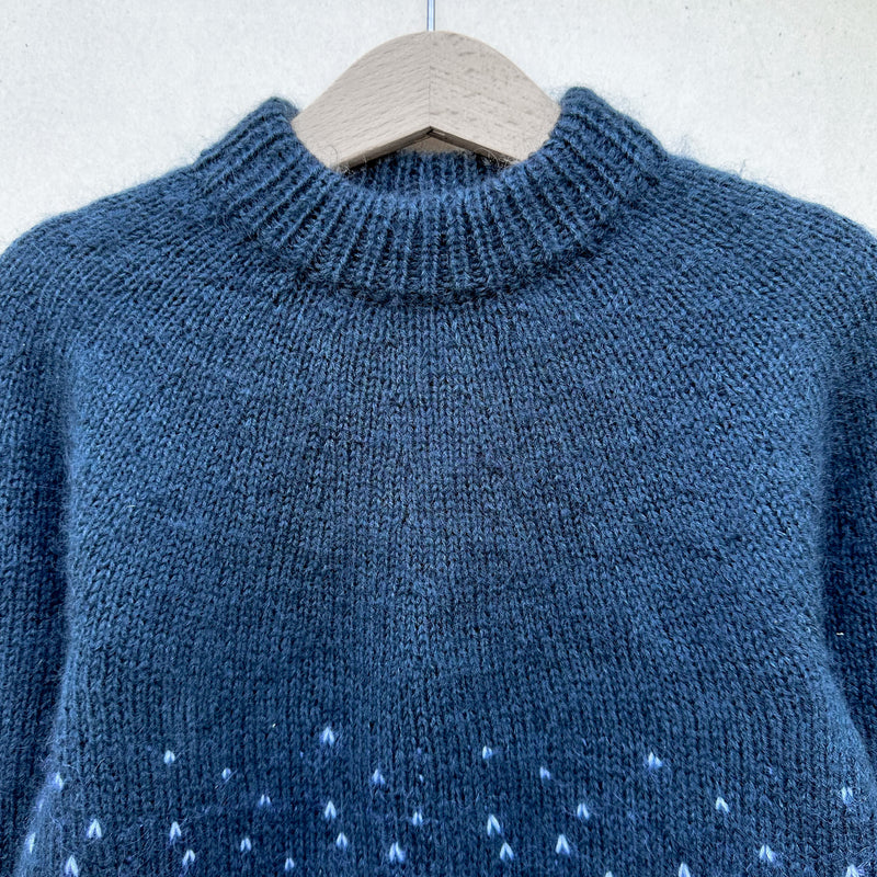 Snow Sweater - Barn