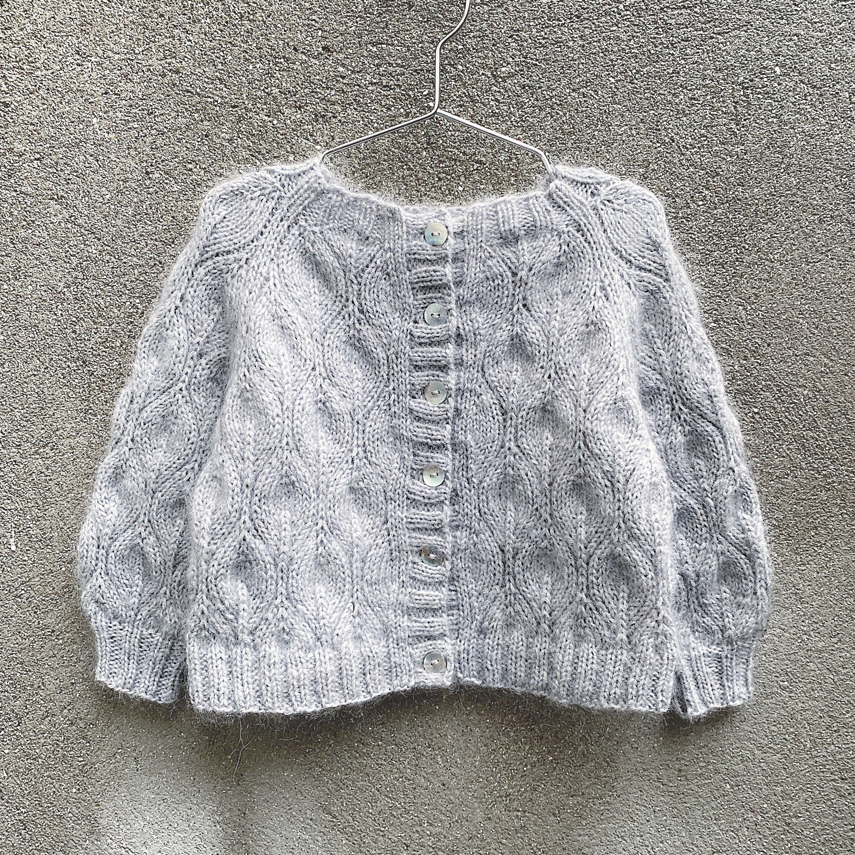 Olivenfarget cardigan