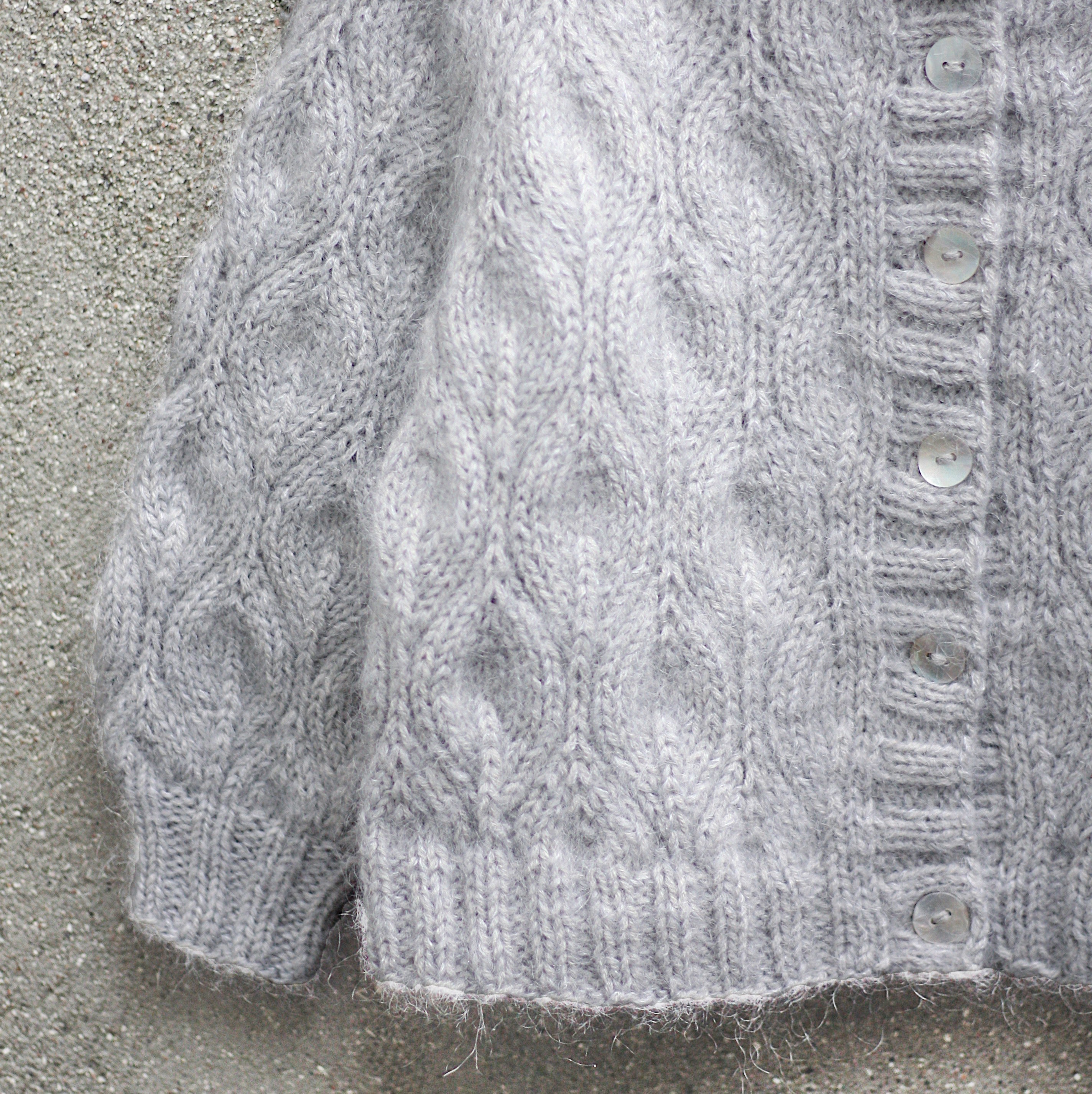 Olivenfarget cardigan